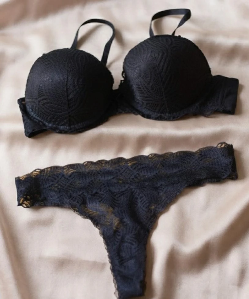 🔥 Glamour ténébreux : Ensemble lingerie push-up dentelle noir 95B & XS